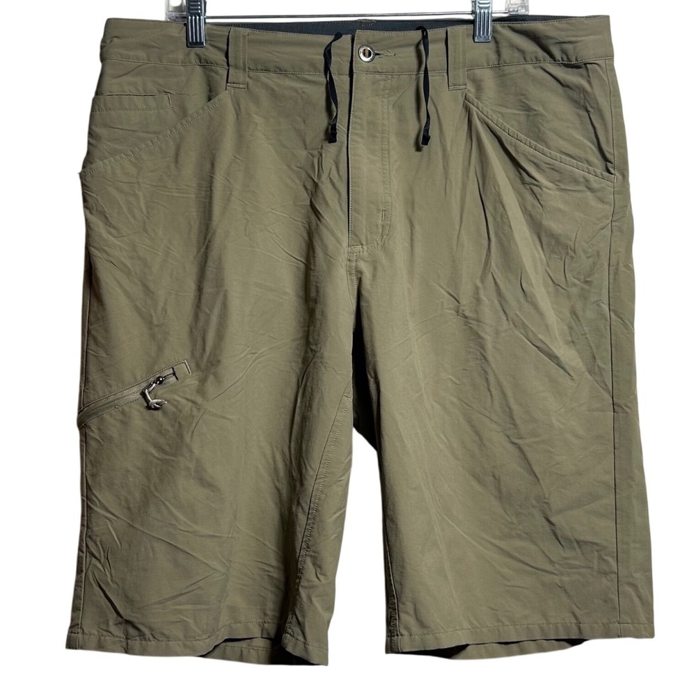 Patagonia Quandary Short Men 38 Green Tan Hiking Technical Performance 12 Inseam
